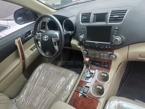 Toyota Highlander 2012 White