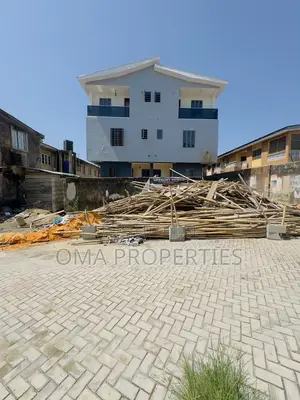 Furnished 4bdrm House in Gbagada for sale