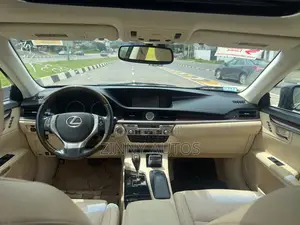 Lexus ES 2014 Blue
