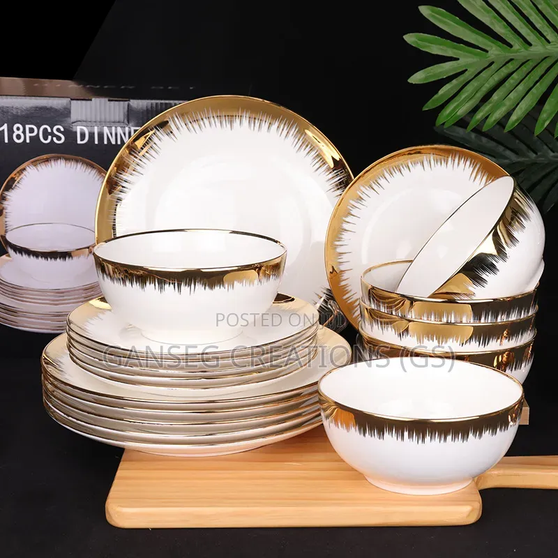 16-Piece Luxury Electroplated Gold-Swept Ceramic Dinnerware Set