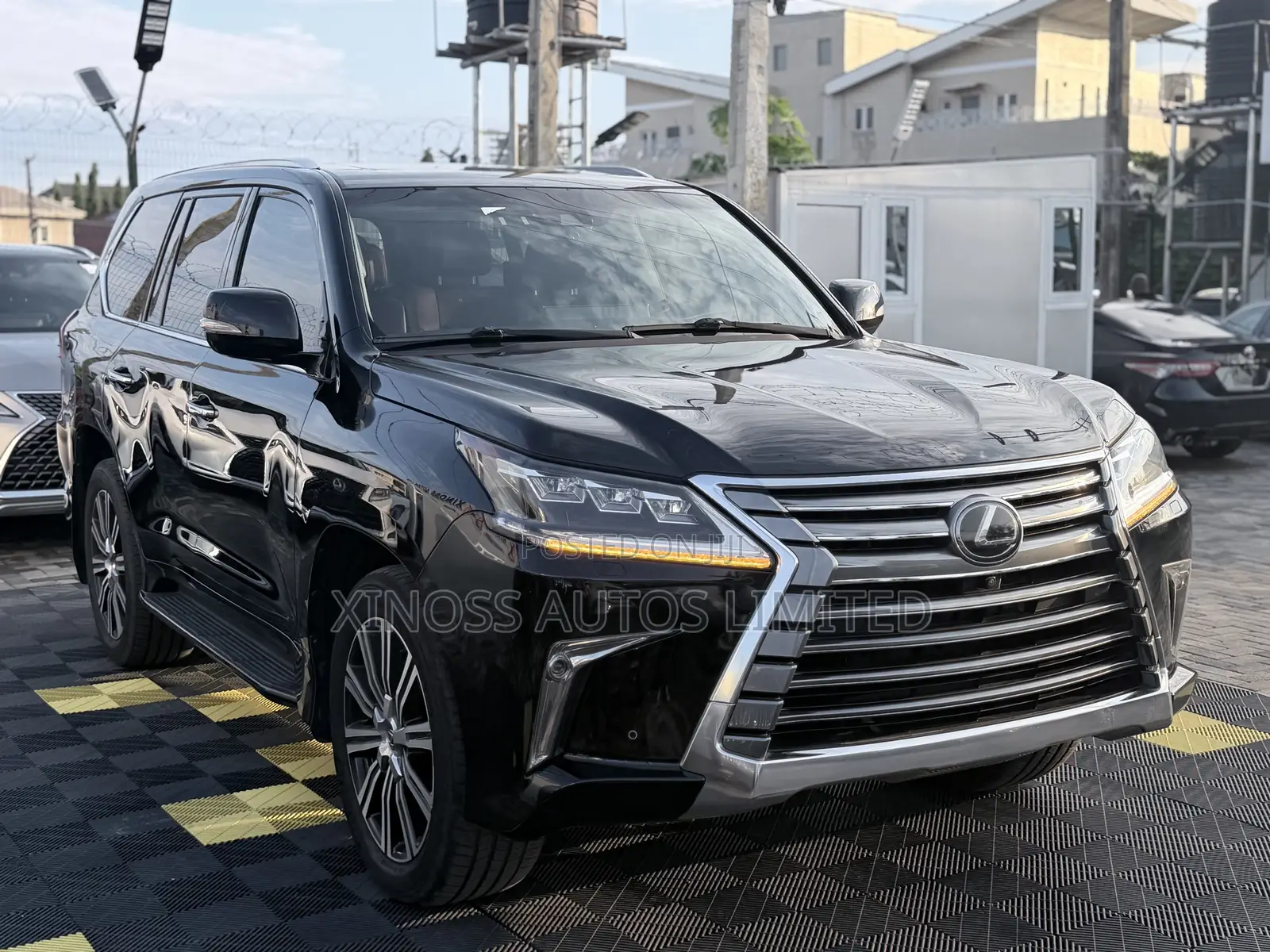 Lexus LX 570 AWD 2018 Black