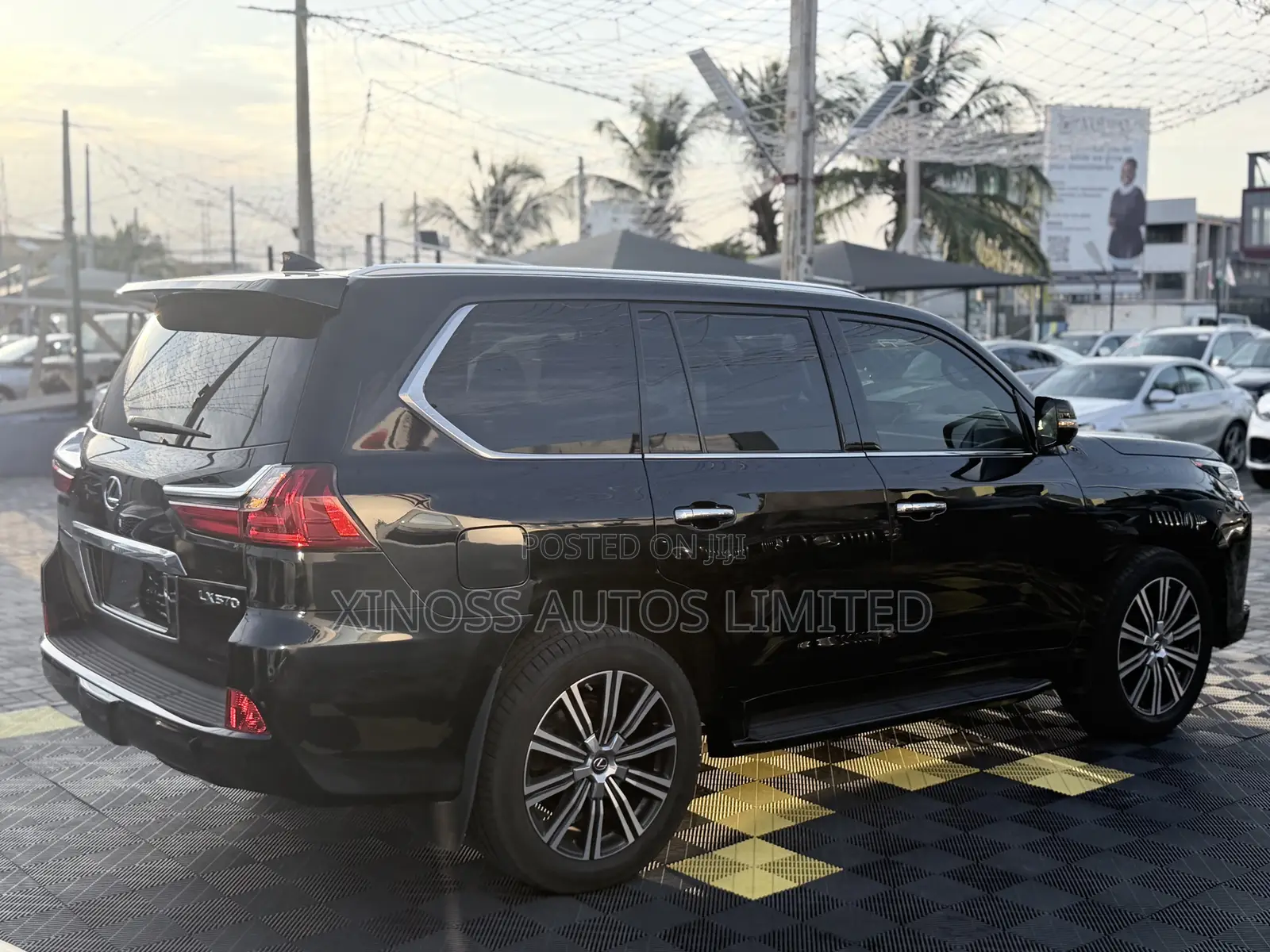 Lexus LX 570 AWD 2018 Black