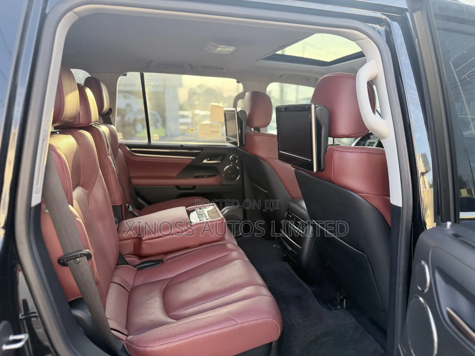 Lexus LX 570 AWD 2018 Black