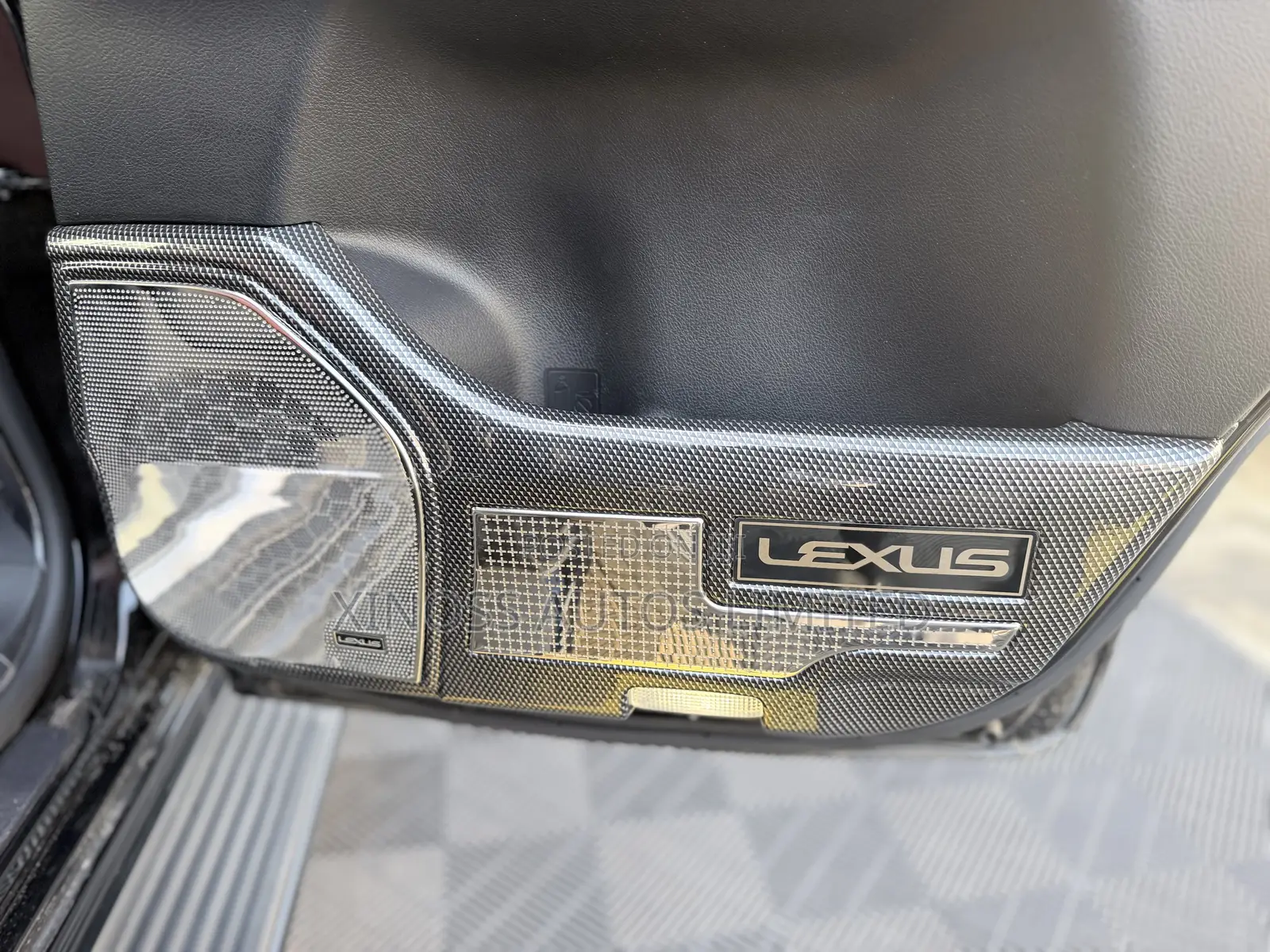 Lexus LX 570 AWD 2018 Black