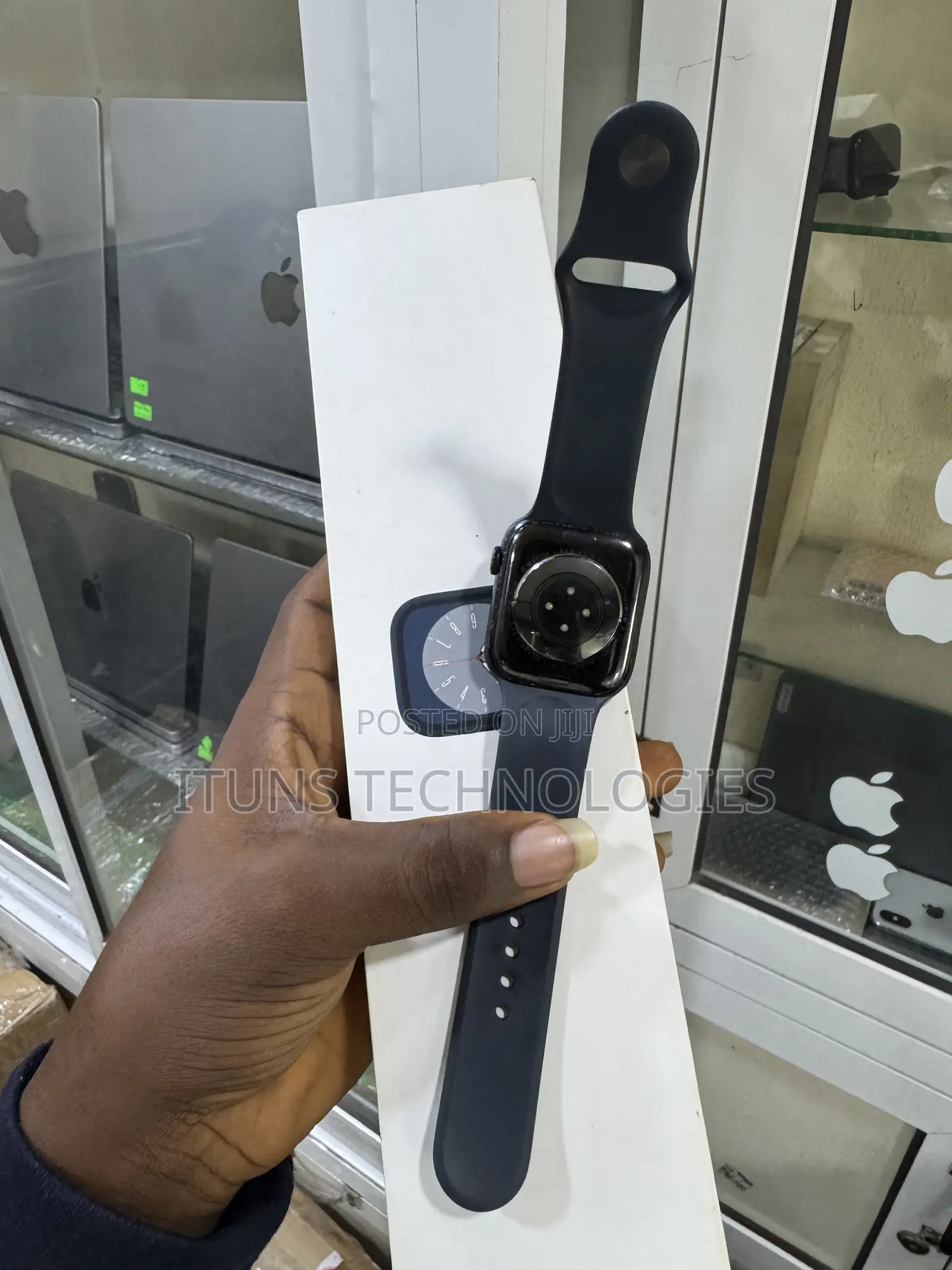 Apple Watch Series 8