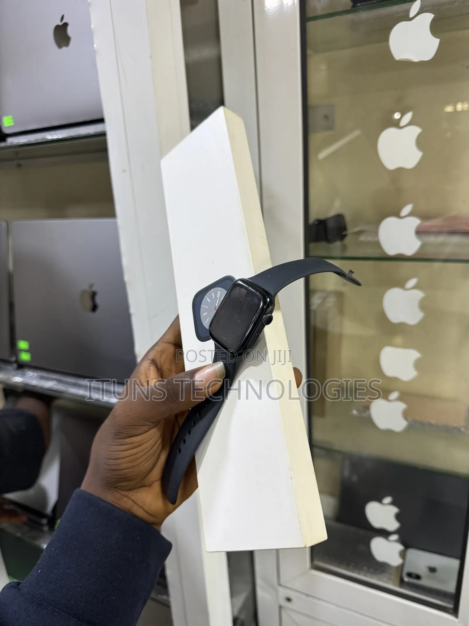 Apple Watch Series 8