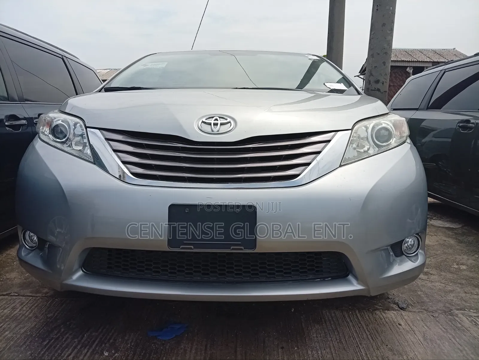 Toyota Sienna 2018 Silver