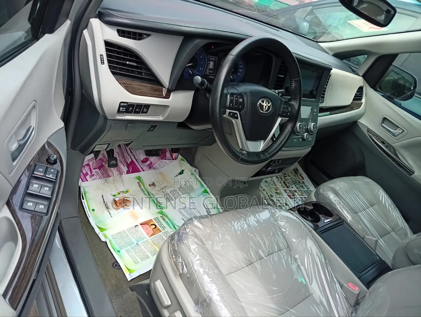 Toyota Sienna 2018 Silver