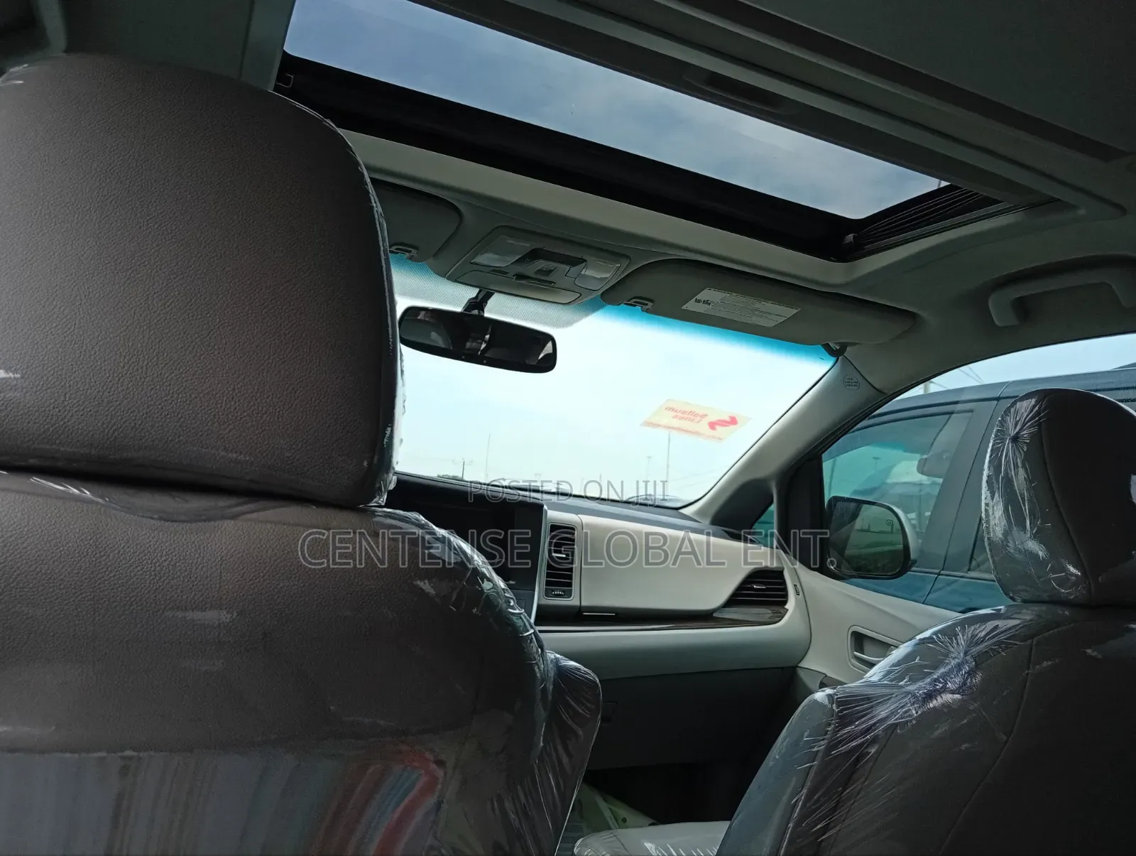 Toyota Sienna 2018 Silver