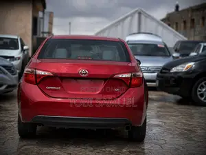 Toyota Corolla LE (1.8L 4cyl 2A) 2019 Red