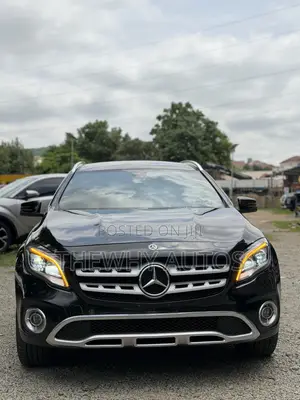 Mercedes-Benz GLA 250 2018 Black