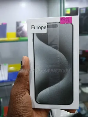 New Apple iPhone 15 Pro Max 256 GB White