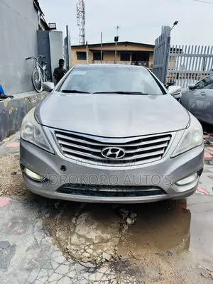 Hyundai Azera 3.3L 2013 Gold