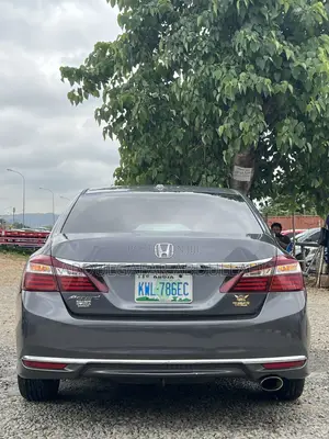 Honda Accord EX-L 4dr Sedan FWD (2.4L 4cyl 2A) 2016 Gray