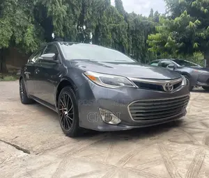 Toyota Avalon XLE 4dr Sedan (3.5L 6cyl 6A) 2014 Gray