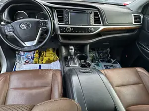 Toyota Highlander Limited Platinum 4x4 V6 (3.5L 6cyl 8A) 2018 White