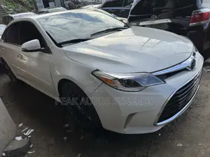 Toyota Avalon Touring FWD Sedan (3.6L 6cyl 6A) 2016 White