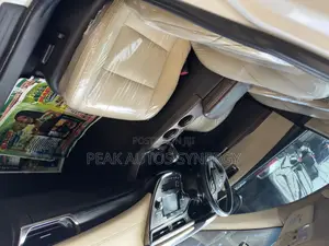 Toyota Avalon Touring FWD Sedan (3.6L 6cyl 6A) 2016 White