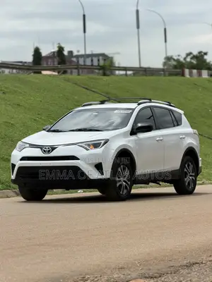 Toyota RAV4 LE AWD (2.5L 4cyl 6A) 2017 Black