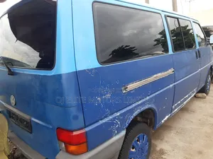 Volkswagen Transporter 2004 Blue