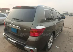 Toyota Highlander 2009 Green
