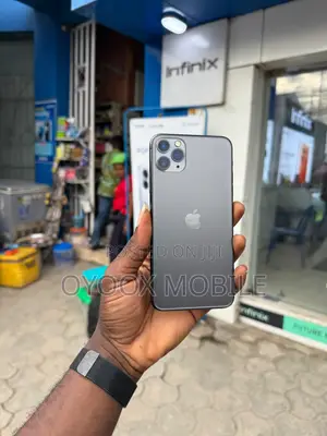 Apple iPhone 11 Pro Max 64 GB