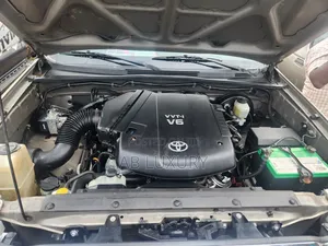 Toyota Tacoma 2009 Gold