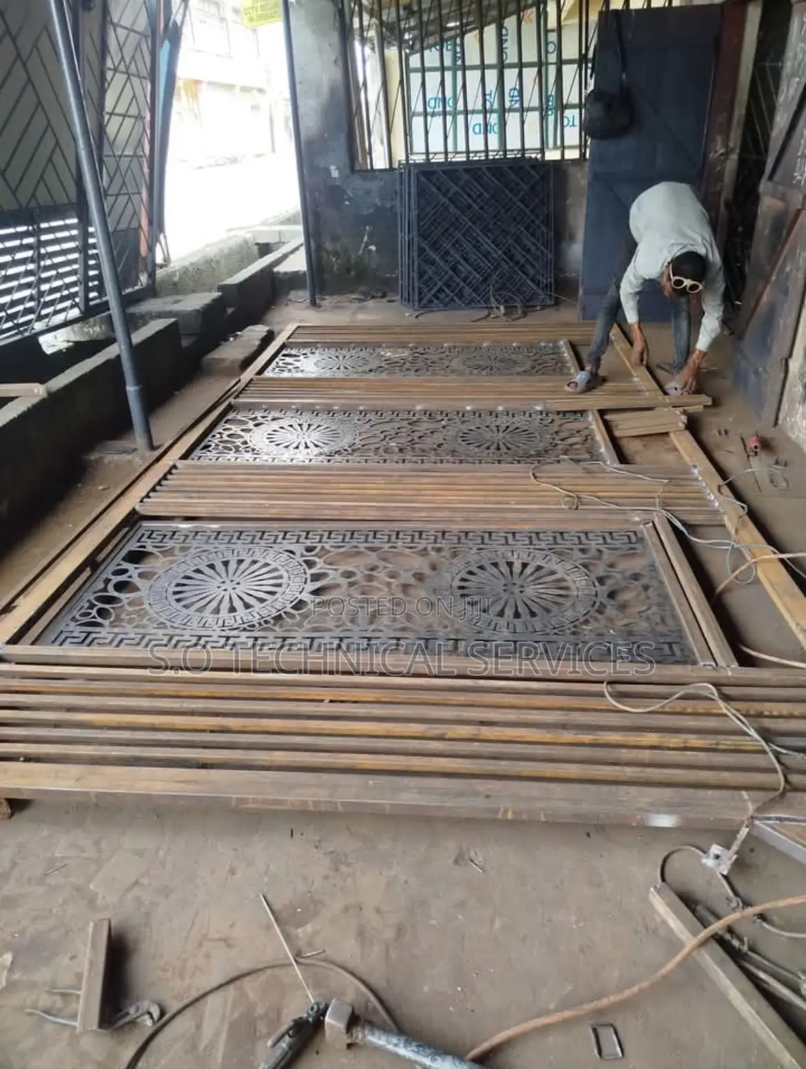 Iron Entrances Gate