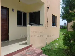 3bdrm Block of Flats in Chois Gardens Estate, Abijo for sale