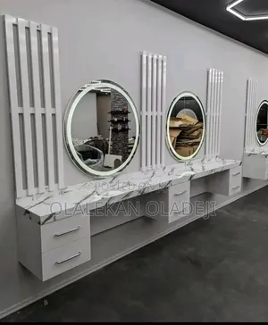 Salon Dressing Table