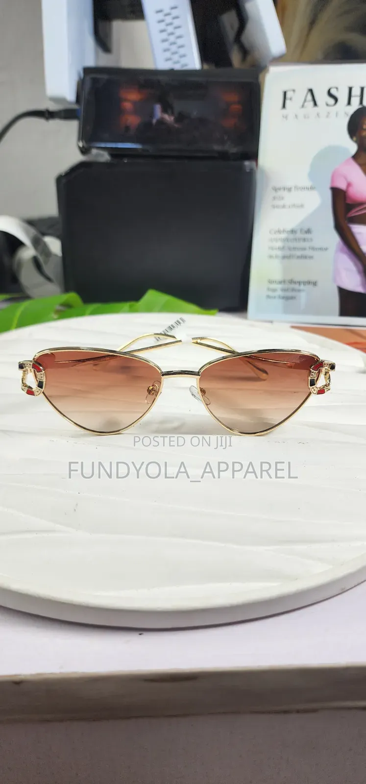 Chic Cartier Cateye Sunglasses
