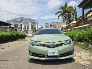 Toyota Camry 2015