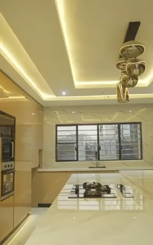 5bdrm Duplex in Asaba, Warri for sale