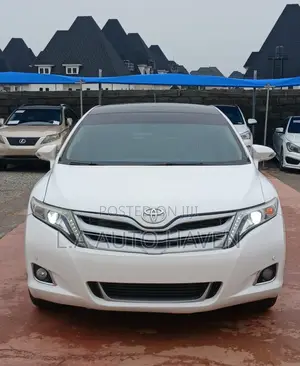 Toyota Venza XLE 2016 White