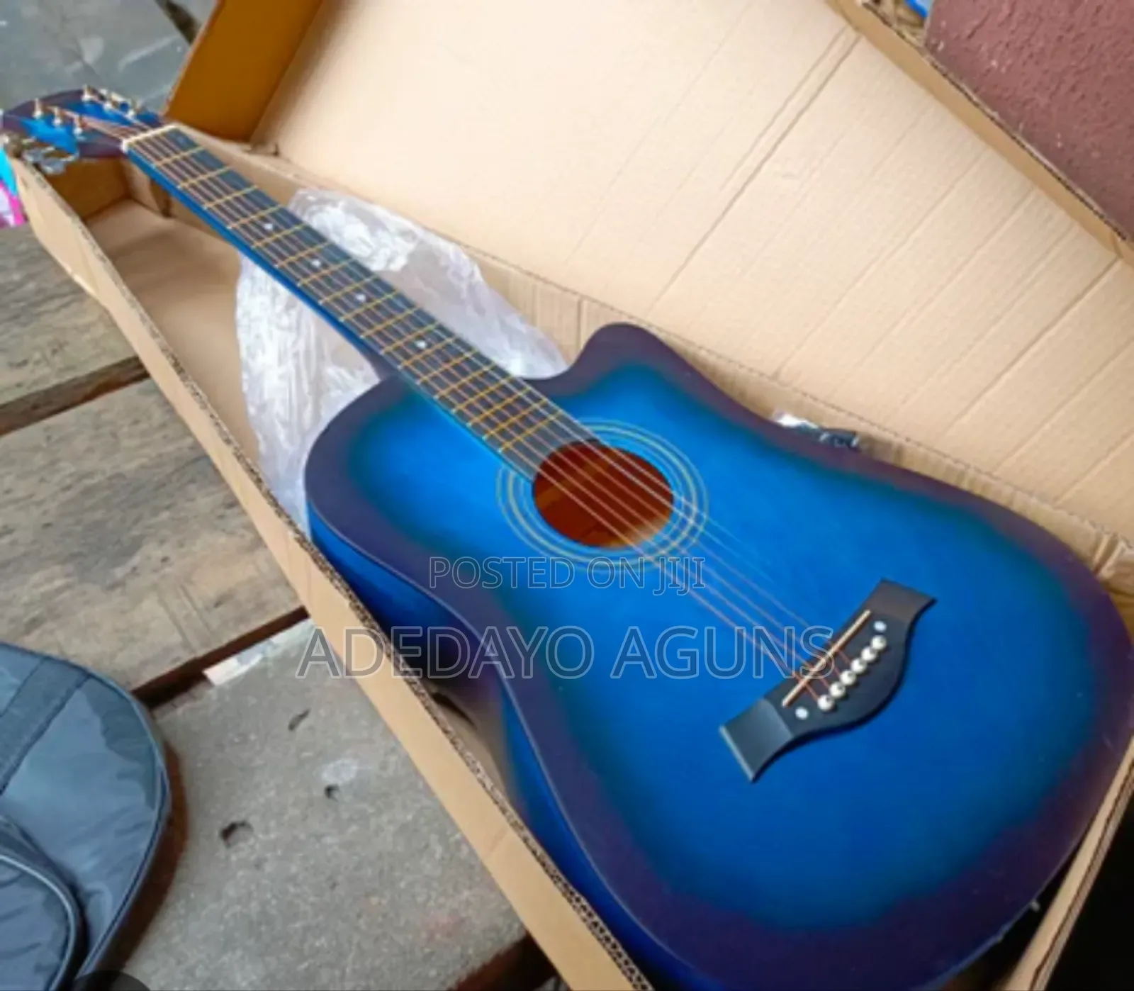 Pre Owned Guitar
