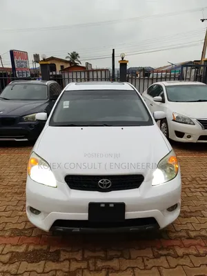 Toyota Matrix XRS Hatchback FWD (1.8L 4cyl 6M) 2005 White