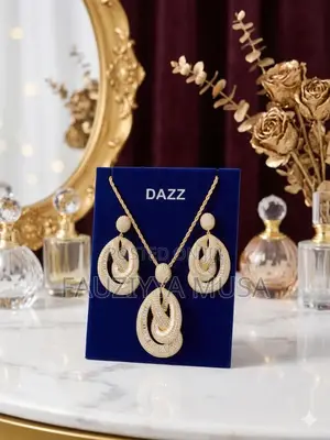  Dazzling Dazz Pendants –