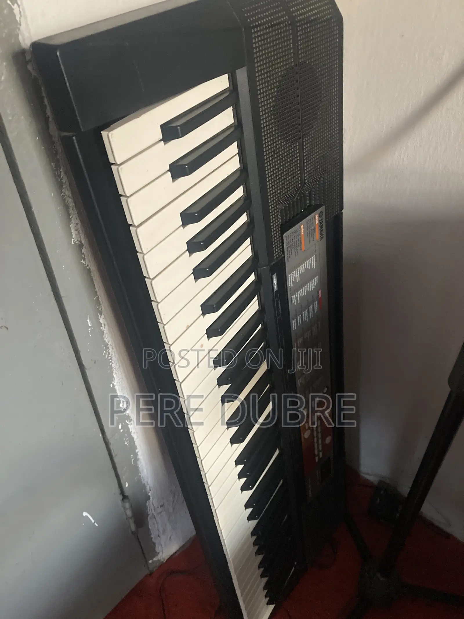 Yamaha PSR F50