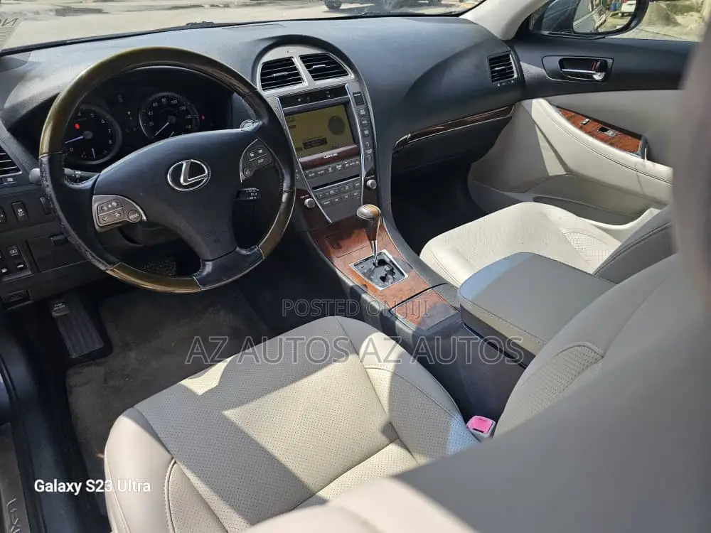 Lexus ES 350 2010 Gray