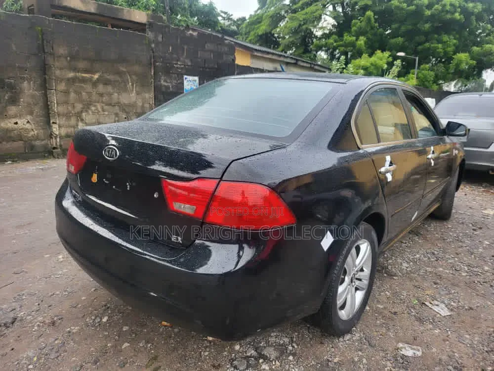 Kia Optima 2010 Black