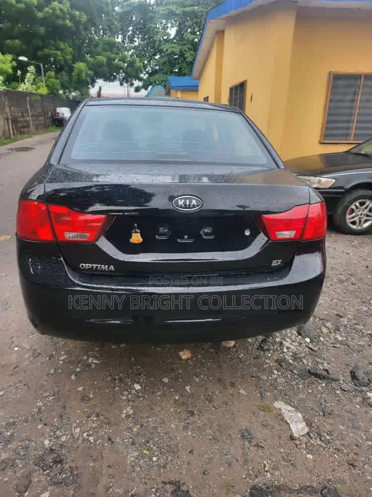 Kia Optima 2010 Black