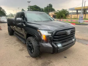 Toyota Tundra 2023 Black