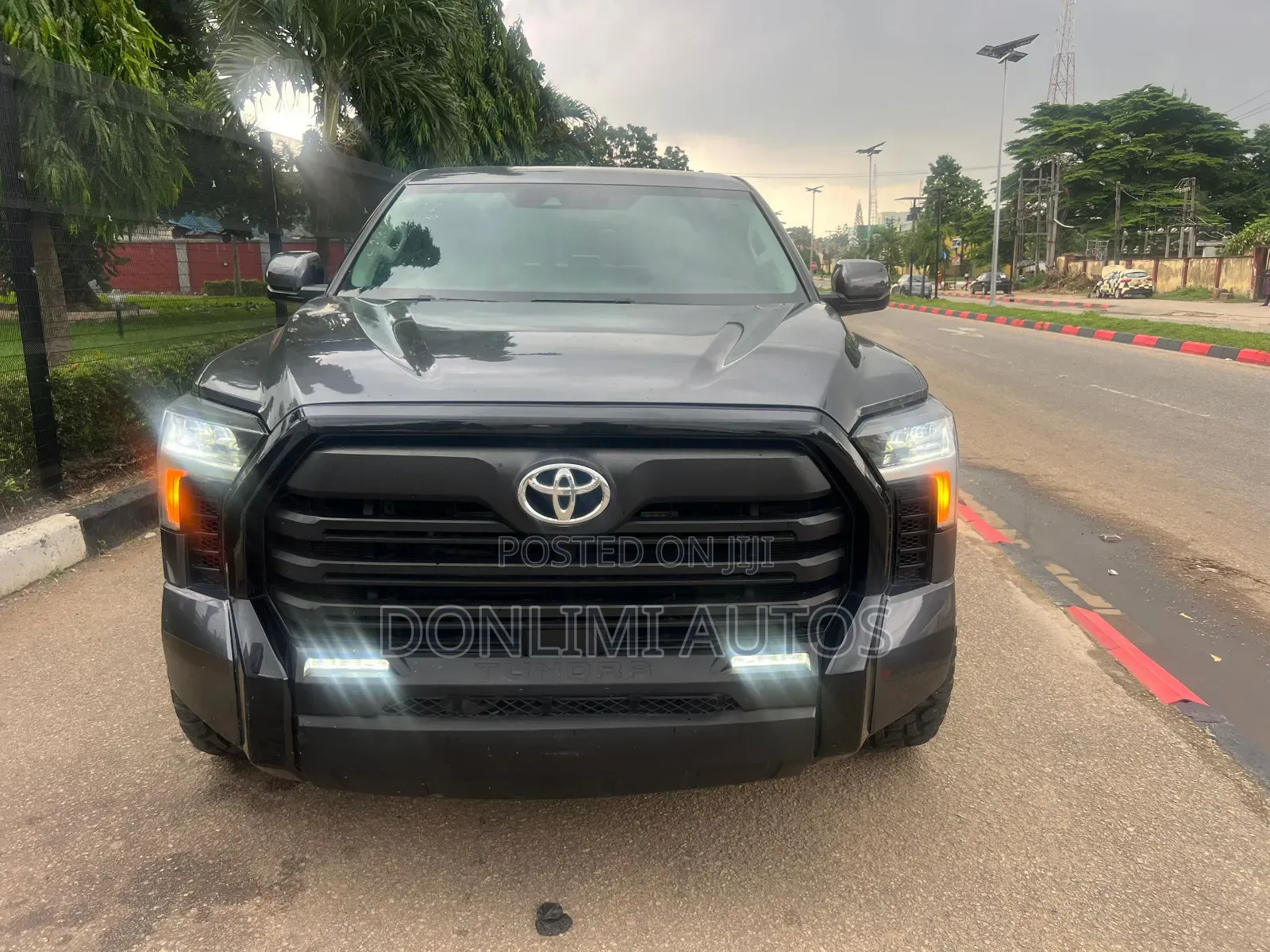 Toyota Tundra 2023 Black