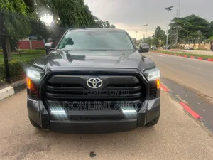 Toyota Tundra 2023 Black