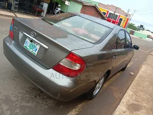 Toyota Camry 2004 Gray