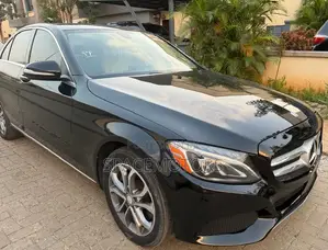Mercedes-Benz C300 2015 Black