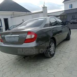 Toyota Camry 2004 Gray