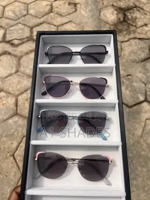 Chloe Katty Photochromic Glasses