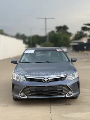 Toyota Camry LE 4dr Sedan (2.5L 4cyl 6A) 2016 Gray