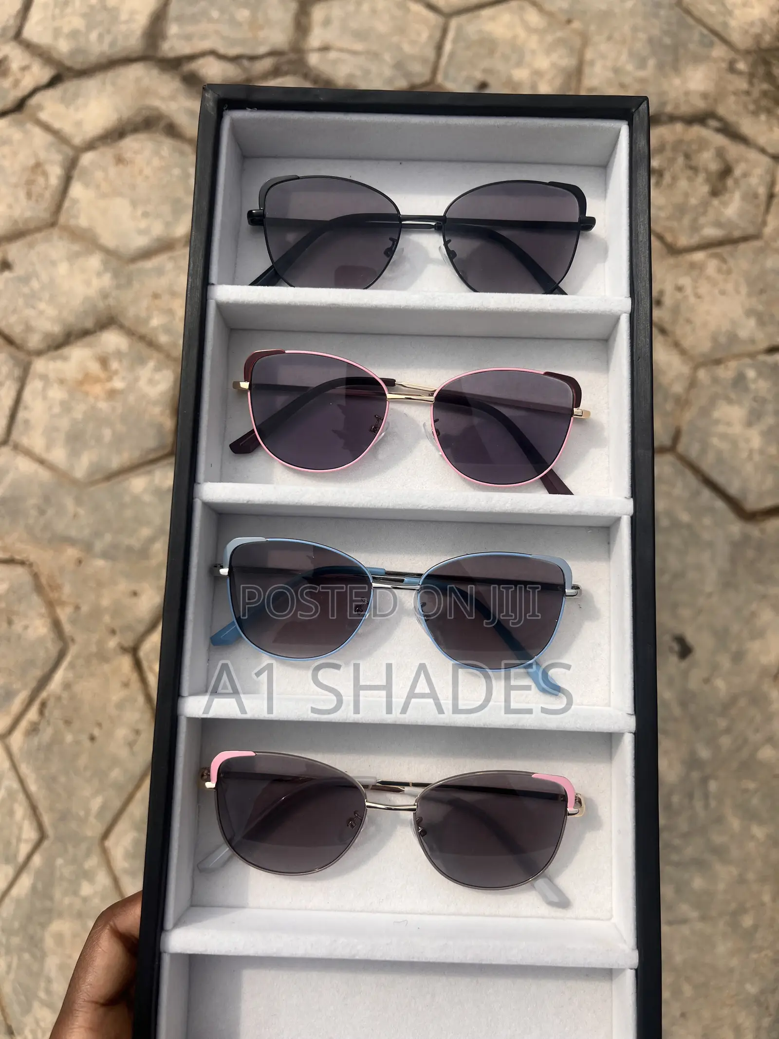 Chloe Katty Photochromic Glasses
